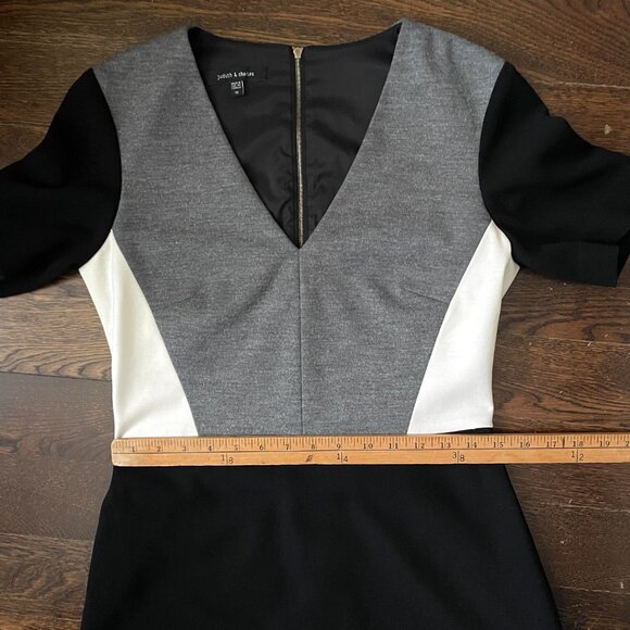 Judith and Charles wool blend Gray/Black/Cream dress-Size 10 - Picture 9 of 12